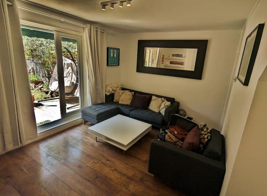 Apartament Charming 2-Bed Garden Flat Londyn Zewnętrze zdjęcie