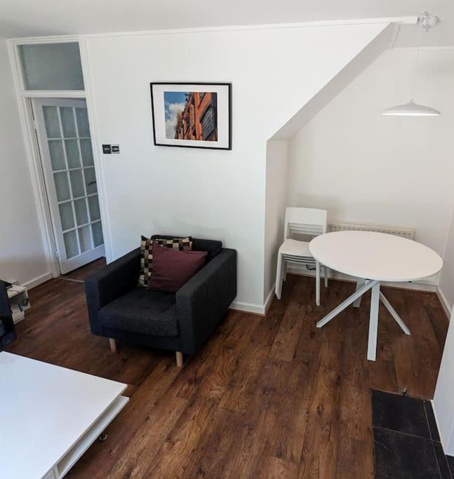 Apartament Charming 2-Bed Garden Flat Londyn Zewnętrze zdjęcie