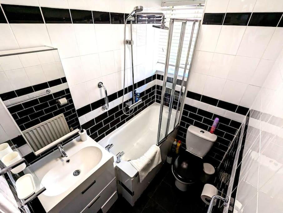 Apartament Charming 2-Bed Garden Flat Londyn Zewnętrze zdjęcie