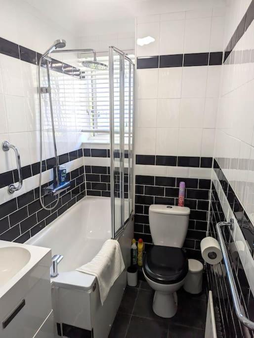 Apartament Charming 2-Bed Garden Flat Londyn Zewnętrze zdjęcie