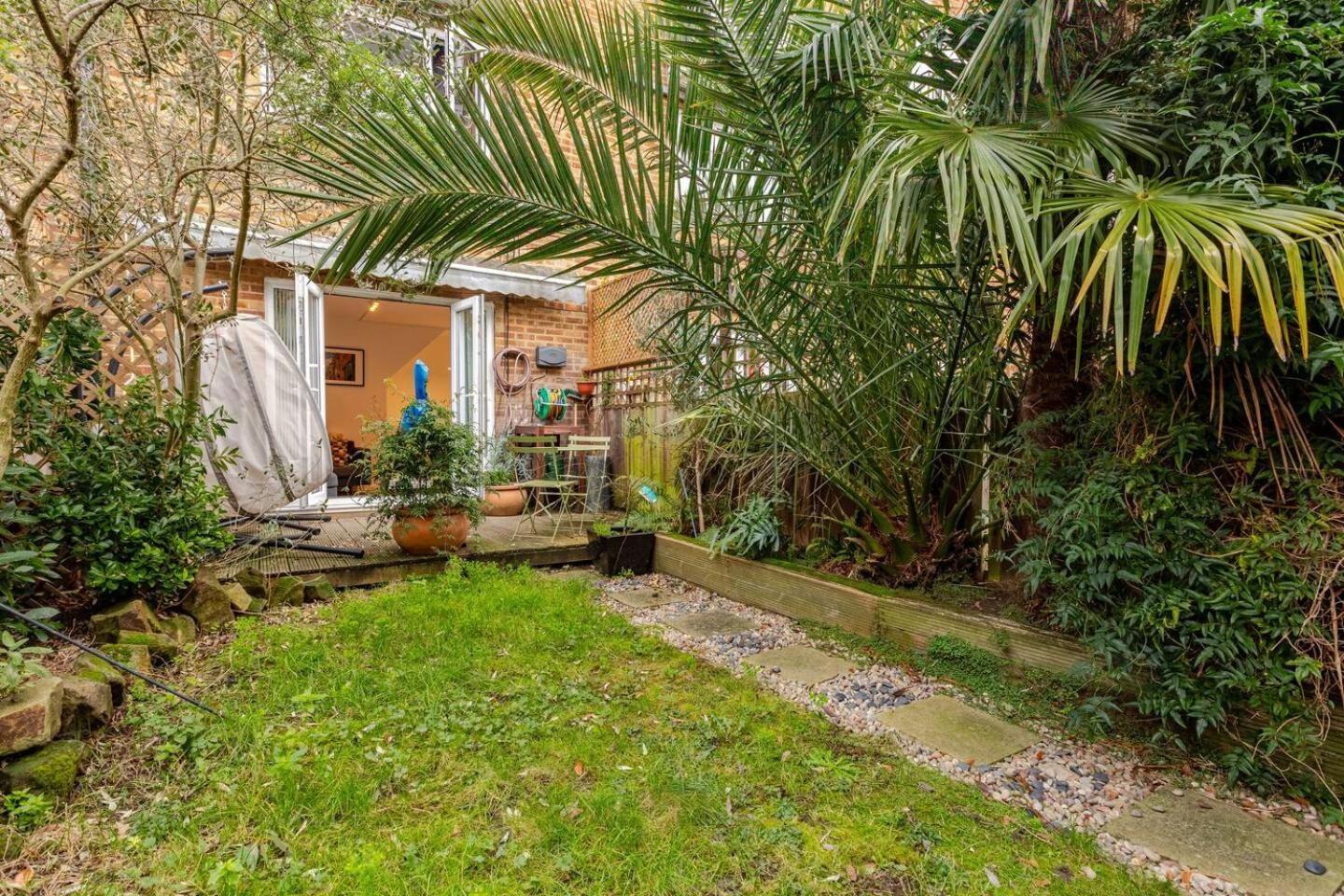 Apartament Charming 2-Bed Garden Flat Londyn Zewnętrze zdjęcie
